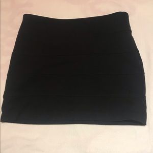 Straight Pleat Body-Con Mini Skirt Black